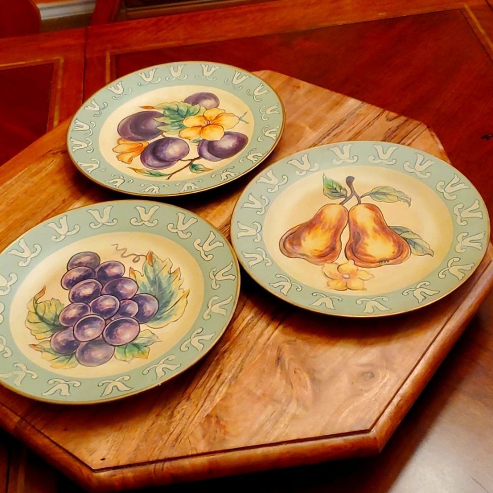 Bundle of 3 x 8” Decorative Plates
